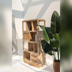 Librería de Madera y Ratán Vandana Merino Aston, Mueble de Almacenamiento Moderno con Diseño Tejido Natural - Product Image 6