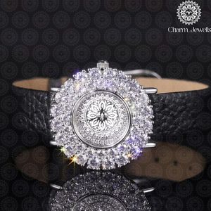 Montre de luxe pour femme Charm_Jewells en acier inoxydable, boîtier rond de 30 mm, mouvement à quartz analogique, accents de diamants, bracelet en cuir - Product Image 1