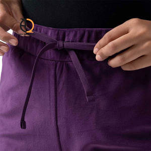 Ensemble de survêtement personnalisé pour femme en nylon, coupe-vent léger, sans couture, avec logo, pour l'été (hoodie et short) - Product Image 6