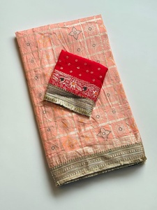 Sari en tissage jacquard style Bandhani, élégant, entièrement tissé, avec pallu riche en tissage et chemisier assorti non cousu - Product Image 5