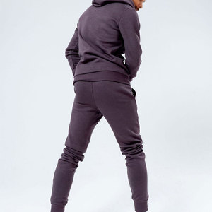 Trajes Deportivos para Hombre de Uso Diario y Actividades al Aire Libre, de Alta Calidad, Transpirables, con Diseño Único y Tela Elástica - Product Image 3