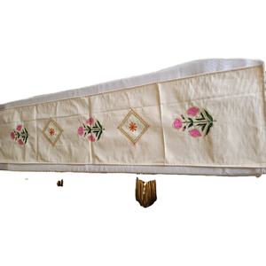 Caminos de mesa bordados a mano, caminos de mesa vintage bordados a mano. - Product Image 5