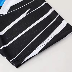 Ensemble de vêtements de sport respirant et hautement élastique pour hommes, avec logo personnalisé, impression numérique, anti-UV et évacuation de l'humidité - Product Image 6