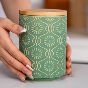 Pot en céramique haut de gamme avec couvercle en bambou, motif floral en relief, hermétique, anti-humidité, organiseur de cuisine, décoration élégante pour comptoir - Product Image 2
