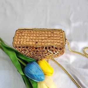 Pochette de soirée Dream Crafts India DCCB54, motif demi-lune orné de mosaïque, cristaux, métal, Kundan et travail de miroir. - Product Image 4