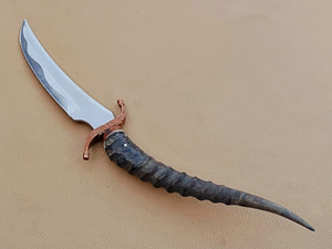มีดล่าสัตว์ Deer Impala Horn ทำจากเหล็กกล้าคาร์บอนสูง ปลายใบมีดแบบ Clip Point ใบมีดตรง พร้อมปลอกหนัง ใบมีดแบบ Fixed Blade สำหรับกิจกรรมกลางแจ้ง ตั้งแคมป์ และตกแต่ง - Product Image 5