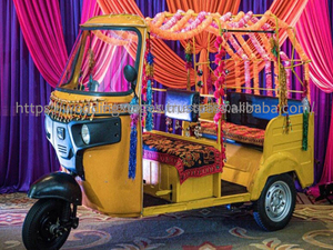 Bollywood Style Bride Groom Entry Auto Rickshaw Hot Selling 3 Wheels Mehendi Function Bridal Entry Tuk-Tuk Photobooth <b>Props</b> Sale - Product Image 6