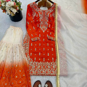 Nouvelle collection de créateurs en soie avec broderies lourdes et sequins, ensemble haut-bas et dupatta entièrement cousu, prêt à porter - Product Image 1