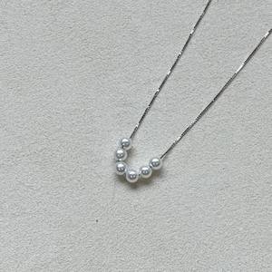 Collar de Perlas Redondas de Agua Dulce Akoya Naturales de Zhuji de 4-5 mm, Súper Brillantes, Cadena de Plata Pura 'Smile Chain' - Product Image 3