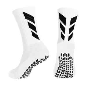 Chaussettes de sport en tricot personnalisées pour l'entraînement et la course à pied, antidérapantes, 100% coton, pour jeunes et enfants, fabriquées au Vietnam - Product Image 4