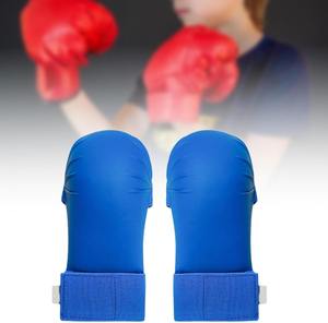 Guantes de Karate y Taekwondo Aprobados por la WKF, Guantes de Sparring con Logotipo Personalizado, Unisex, Alta Calidad, Ligeros, Transpirables, Ecológicos, de PU - Product Image 6