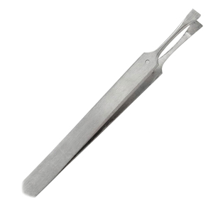 Pince à épiler pour sourcils en acier inoxydable à pointe inclinée, outil de précision durable pour l'épilation des sourcils, style moderne, fabricant au Pakistan - Product Image 2