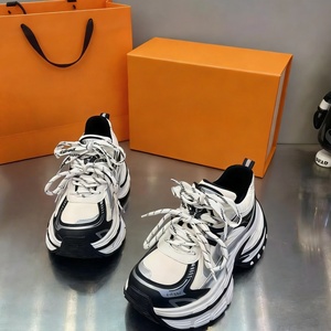 Chaussures de luxe de haute qualité pour hommes et femmes, chaussures de créateur en cuir véritable, baskets de marque célèbre pour hommes, baskets de skateboard - Product Image 1