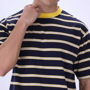 Camisetas de Hombre de Nuevo Diseño Hechas en Pakistán, Camiseta Personalizada con Rayas Azul Marino y Amarillas, Cuello Redondo, Atuendo Casual Cómodo - Product Image 3