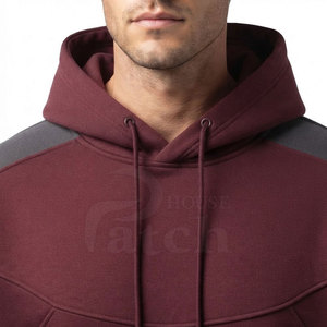 Sweats à capuche modernes pour hommes, au look élégant et en tissu respirant, idéaux pour les tenues décontractées et les looks streetwear. - Product Image 5