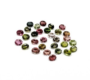 Turmalina natural multicolor de corte ovalado, gema facetada de 5*6 mm para la fabricación de joyas, certificada por IGI. - Product Image 4