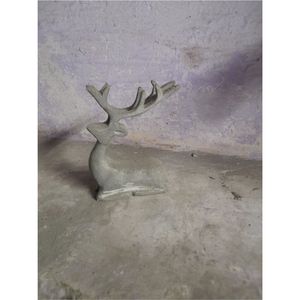 Sculpture de cerf métallique de luxe sur pied, ornement de renne aux bois exquis, centre de table de luxe pour salon, décoration en gros - Product Image 1
