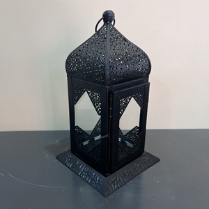 Nuevo Farol Decorativo de Hierro con Acabado Negro L510 de Diseño Artesanal para Iluminación del Hogar y de Mesa en Todas las Ocasiones - Product Image 3