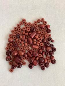 Cuentas Redondas de Madera Natural Orgánica con Patrón de Rayas, Cuentas Espaciadoras Sueltas para Hacer Joyería DIY, Cuentas de Madera para Manualidades - Product Image 3