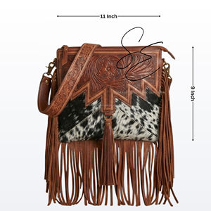 Sac bandoulière artisanal en cuir de vachette à franges, sac à bandoulière en cuir repoussé style western, sac à main bohème en cuir de vache à poils pour femme - Product Image 3