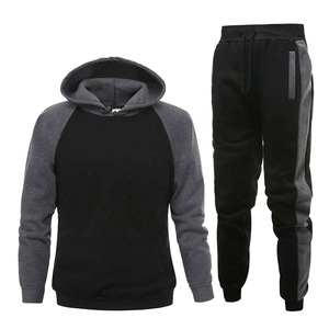Sudadera con Capucha Personalizada Negra de Invierno con Mangas Grises, Sin Cremallera, con Cordón Ajustable, Informal, de Poliéster y Algodón, Ligera y Transpirable - Product Image 2