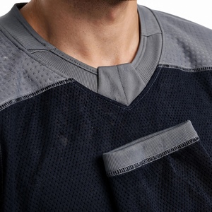AMKOOR ENTERPRISES AE-IH-03 Jersey de hockey sobre hielo negro para hombre, poliéster transpirable, manga larga, ropa deportiva para adultos, para todas las estaciones - Product Image 6