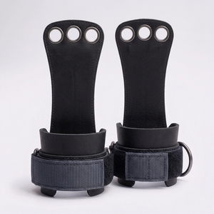 Agarradera para Barra Alta de Entrenamiento Worldwide Training High Bar Grip ofrece rendimiento profesional, durabilidad y comodidad para atletas. - Product Image 5