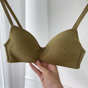 Ensembles de soutien-gorge de haute qualité, sexy, en coton, sans armatures, avec culotte assortie, magnifiques ensembles de lingerie sexy et tendance. - Product Image 1