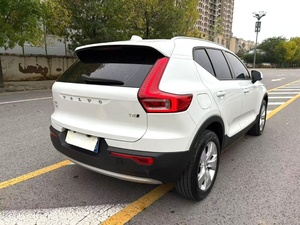 Venta caliente Vo-l-vo <span class=keywords><strong>XC40</strong></span> 2,0 T 4WD Smart Fashion Edition Tracción en las cuatro ruedas Coche de gasolina usado - Product Image 3