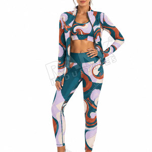 Conjuntos de Yoga Transpirables de 3 Piezas de Secado Rápido de Marca Privada, Conjuntos de Yoga Transpirables de 3 Piezas de Última Tendencia con MOQ Bajo y Gran Venta - Product Image 3