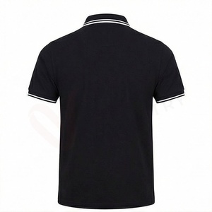 Polo à manches courtes noir pour homme avec fermeture éclair et poche, design tricoté uni décontracté, coupe classique - Product Image 2