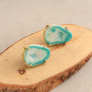 Authentic green geode druzy stud <b>earring</b> prong setting <b>post</b> back <b>earring</b> crystallize raw geode druzy agate <b>earring</b> for women - Product Image 3