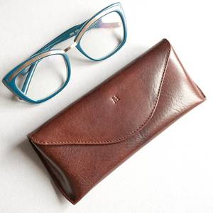Étui à lunettes en cuir véritable classique fait main par un designer, protecteur de lunettes de soleil, article cadeau d'entreprise de luxe LGC-0030 - Product Image 4
