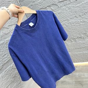 เสื้อยืดผู้ชายสไตล์เรโทร 230 GSM ทรงหลวม ผ้าฝ้าย 100% แขนสั้น คอกลม สีกาแฟ รับสกรีนโลโก้ - Product Image 3