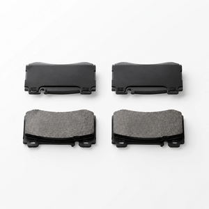 ผ้าเบรกคุณภาพสูง ลดฝุ่น สำหรับรถยนต์เมอร์เซเดสเบนซ์ W204 W212 C E Class ชุดผ้าเบรกอัตโนมัติ D1223 0004230430 - Product Image 1