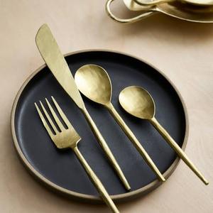 Juego de Cubiertos de Acero Inoxidable Dorado, Acabado Espejo, Diseño Elegante, Resistente al Óxido, Vajilla para Bodas, Portátil y Duradero - Product Image 6