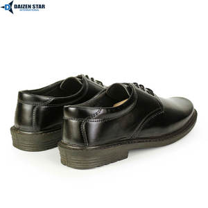 Botas Escolares para Niños al por Mayor, Clásicas con Cordones, Suela Antideslizante, Formales, de Cuero Sintético Charolado - Product Image 6