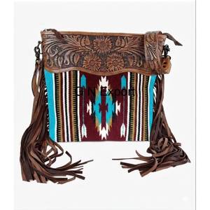 Sac à main bandoulière et épaule pour femme en cuir véritable fait main et laine aztèque avec franges - Product Image 1