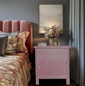 Table de rangement décorative de luxe pour chambre à coucher, meuble artisanal bohème avec tiroir latéral en os incrusté et motif complexe - Product Image 1