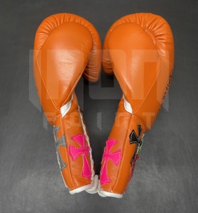 ถุงมือชกมวยสีส้มแบบปรับแต่งได้ รุ่น Winning Laced Gold หนังวัวคุณภาพสูง บุหนา 4 ชั้น ระบายอากาศได้ดี ซับเหงื่อ - Product Image 6