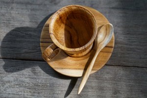 แก้วกาแฟไม้ทรงกลมพร้อมจานรอง แก้วน้ำคู่รัก แก้วนมไม้ ทำจากไม้กระถินเทศ ดีไซน์สร้างสรรค์ ยอดนิยม - Product Image 3