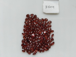 Granat rouge naturel 4x3,5 mm, taille ovale, meilleure qualité, pierre précieuse en vrac pour la fabrication de bijoux - Product Image 5