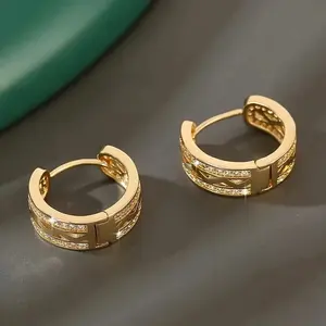 Boucles d'oreilles créoles en argent sterling avec moissanite véritable taille ronde, plaquées or jaune 14 carats, bijoux de luxe vintage pour femme - Product Image 2