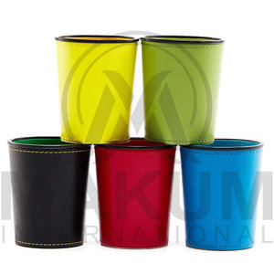 High Quality Personalized Real Leather <b>Dice</b> Cup and <b>Dice</b> Set with pieces - Product Image 3