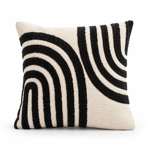Coussin carré moderne en chenille respirante et réversible, motif marguerites brodées jaunes et pompons, en laine/rayonne, pour la maison - Product Image 1