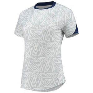 Camiseta de fútbol diseñada para entrenamiento intenso y alto rendimiento, con tejido elástico y cómodo. - Product Image 1