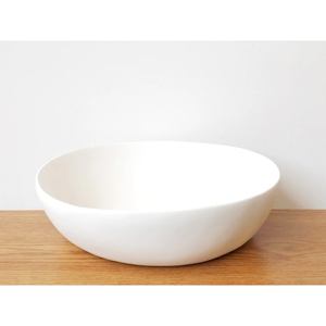 Bol en résine multicolore décoratif pour la cuisine, idéal pour les fruits et les salades, disponible à un prix de gros raisonnable - Product Image 1