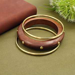 Brazalete Artesanal de Madera y Tono Dorado, Estilo Bohemio Chic, Joyería Minimalista - Product Image 2