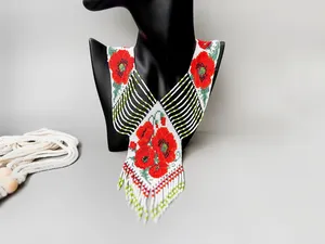 Collier tendance aux coquelicots rouges, bijoux pour les amoureux de la nature, cadeau pour la fête des mères, collier hippie bohème en perles de rocaille - Product Image 2