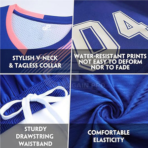 Tenue de football prête pour le terrain, design léger et confortable, adaptée aux sports de plein air et aux activités d'équipe - Product Image 3
